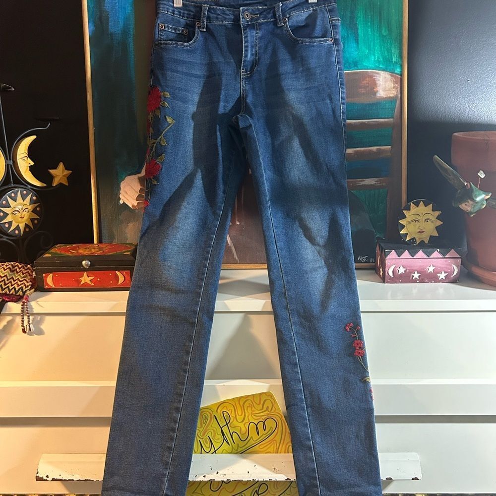 Straight Leg Blue Jeans with Red Floral Embroidery - Picture 2 of 13